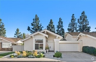 Building Photo - 41 Hillgrass