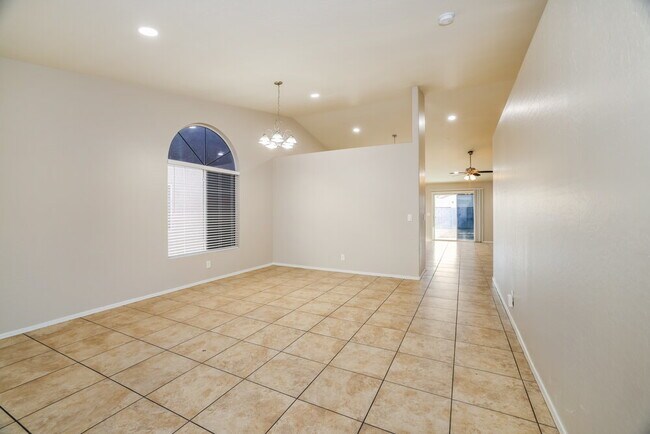 Foto del edificio - 2904 W Sunland Ave