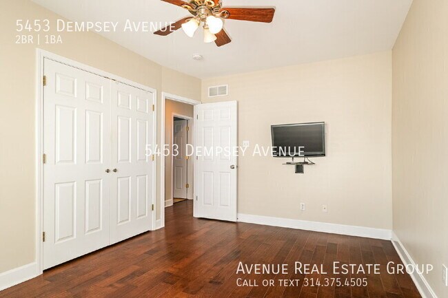 Foto del edificio - 5453 Dempsey Ave