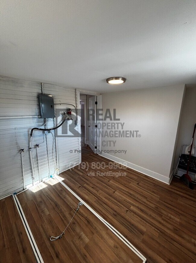 Foto del edificio - 1938 E 6th St