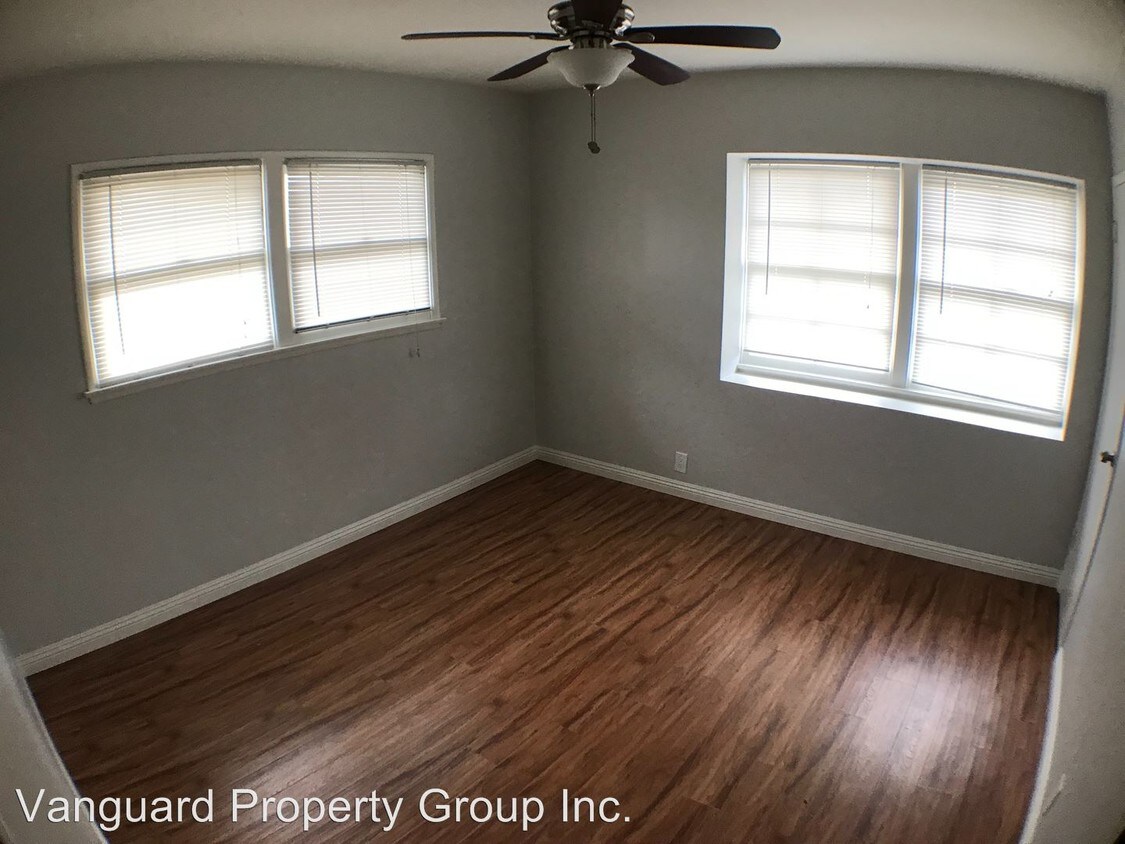 Foto principal - 1701 N Peppertree Ln