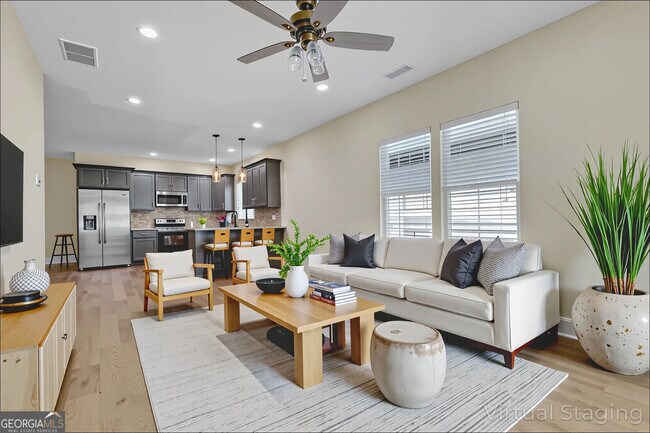 Foto del edificio - 998 Mayson Turner Rd NW