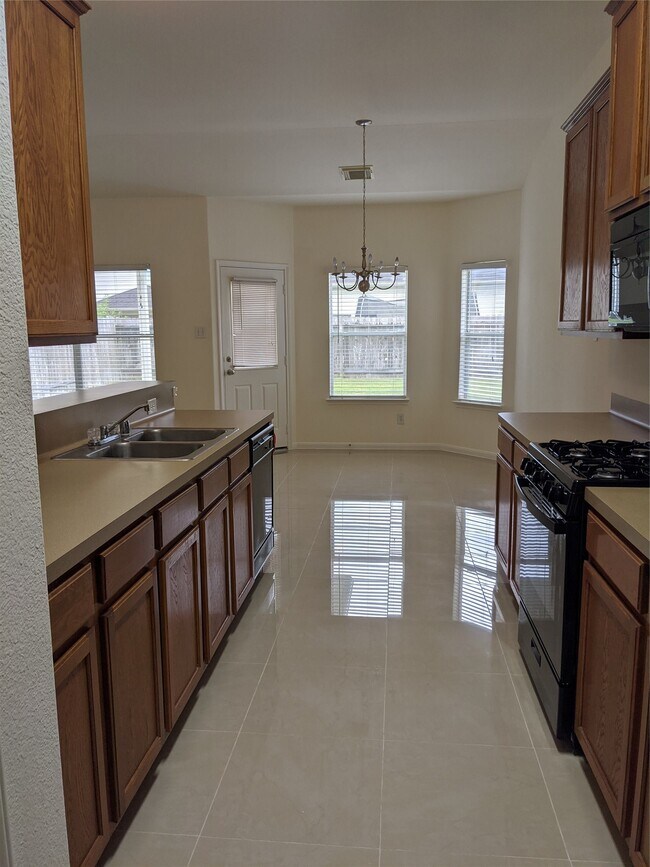 Foto del edificio - 25211 Sierra Woods Ln