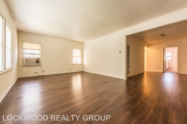 Foto del edificio - 326 E Rosewood Ave