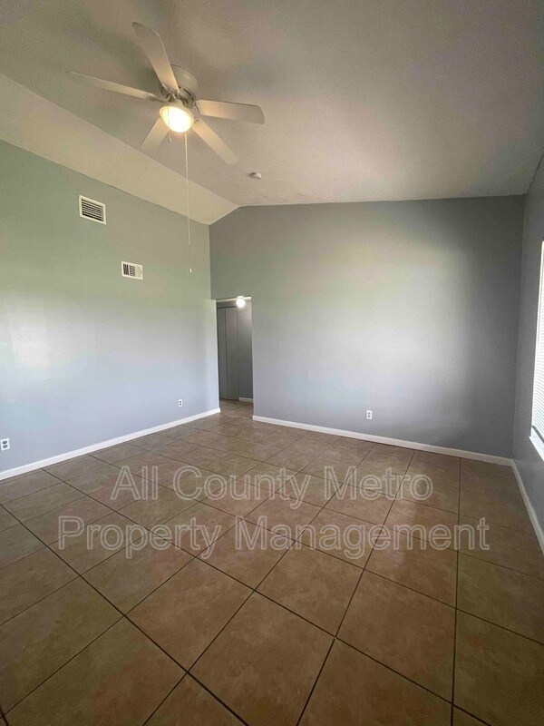 Building Photo - 4755 Deer Run Rd