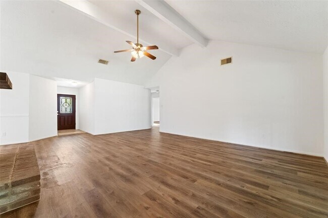 Building Photo - 6915 Brockington Dr