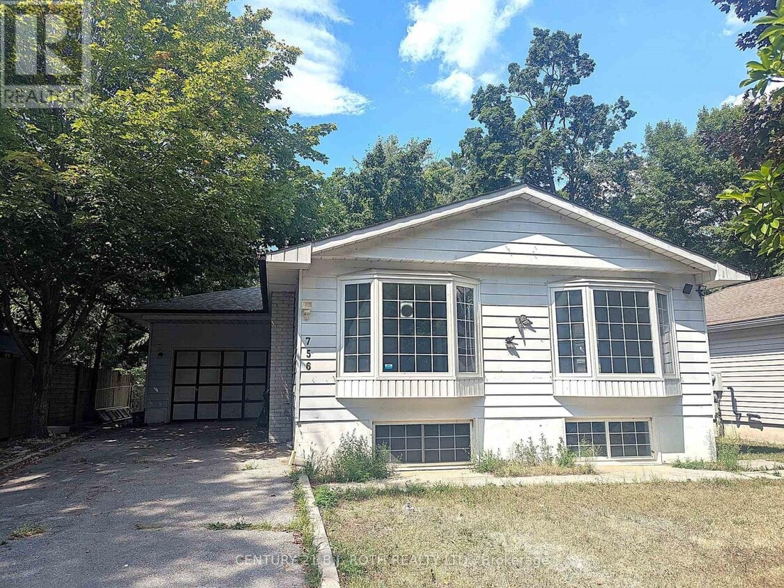 Primary Photo - 756 Hastings Ave