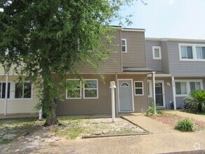 Building Photo - 513 Palermo Rd