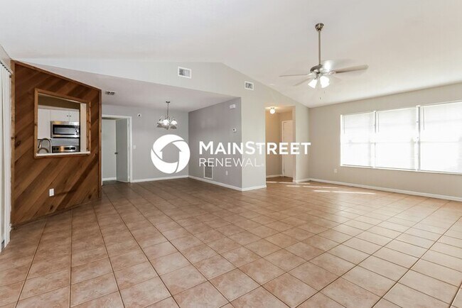 Foto del edificio - 3 Bedroom Pet-Friendly Home in Port St Lucie, FL with Main Street Renewal