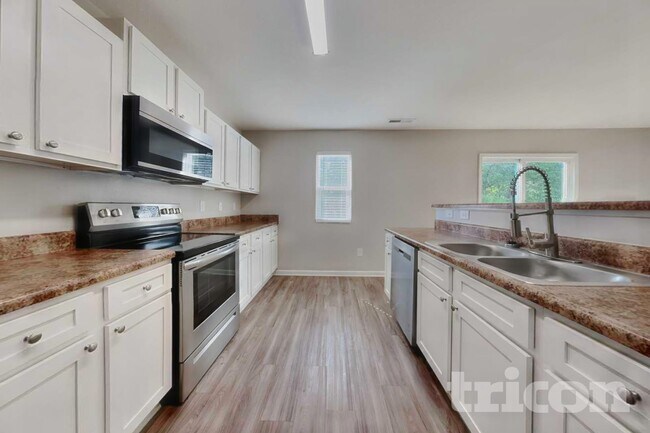 Foto del edificio - 4217 Piedmont Farms Way