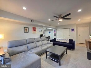 Building Photo - 2700 Dartmouth Rd