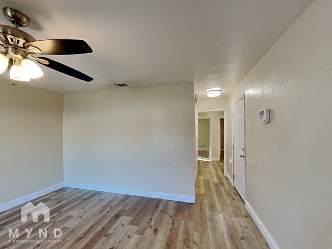 Foto del edificio - 1852 Grand Ave