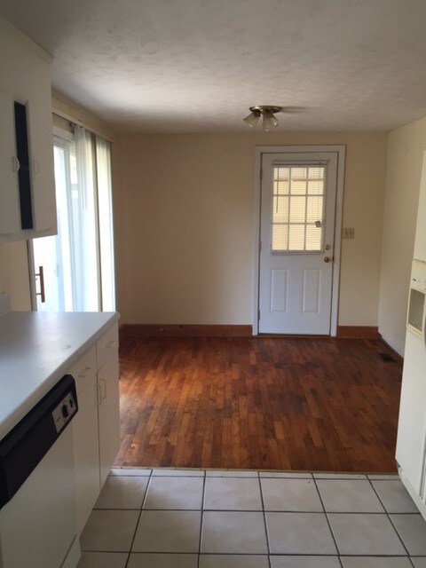 Building Photo - 875 Tyus Carrollton Rd
