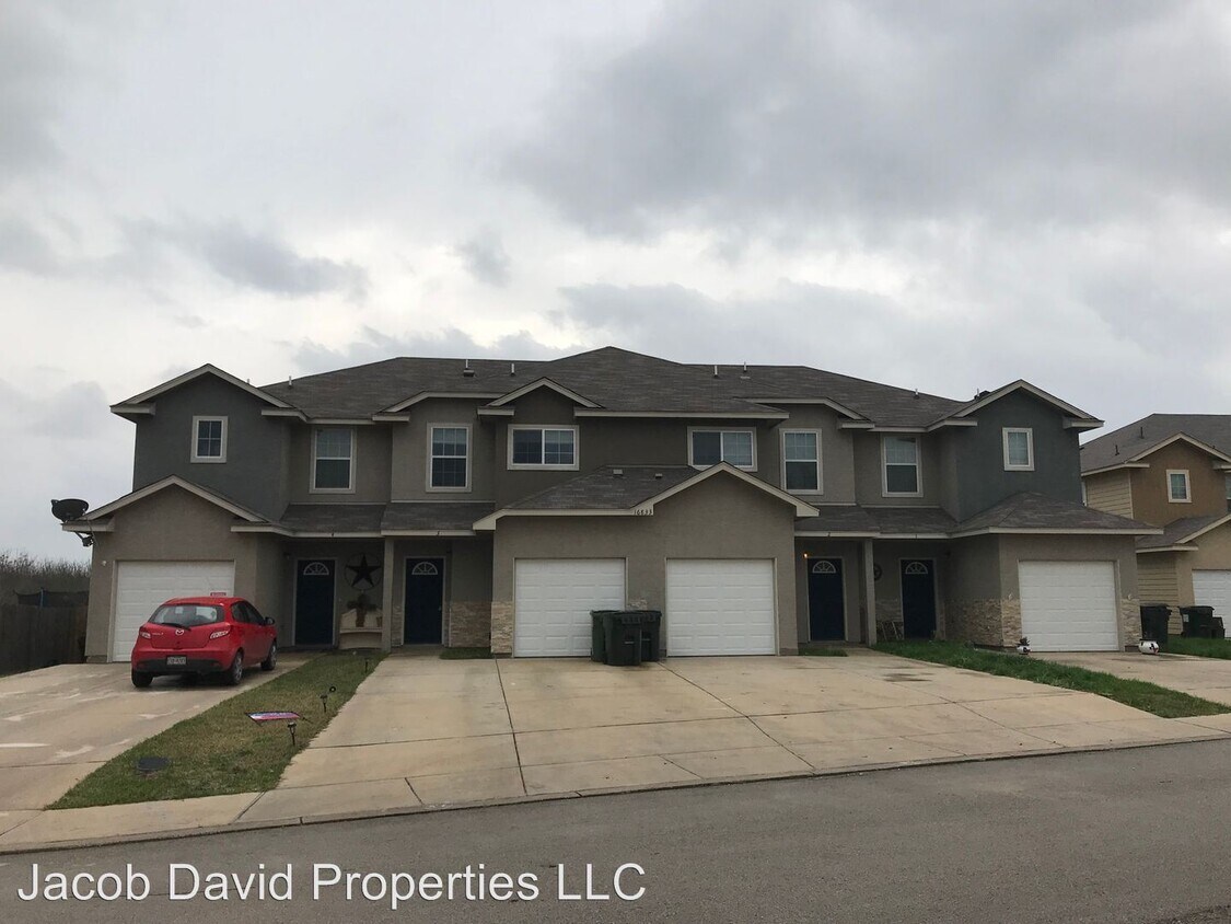 16833 Showdown Path, Schertz, TX 78154 Room for Rent in Schertz, TX