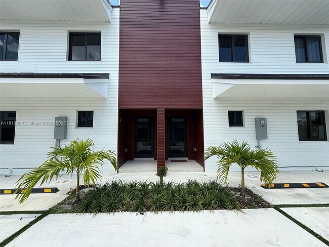 Foto del edificio - 936 NW 10th St
