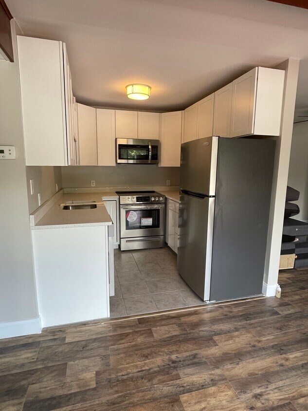 Foto principal - 6204 Parkway Dr