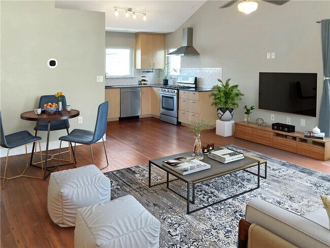 Foto del edificio - 1203 E 7th St