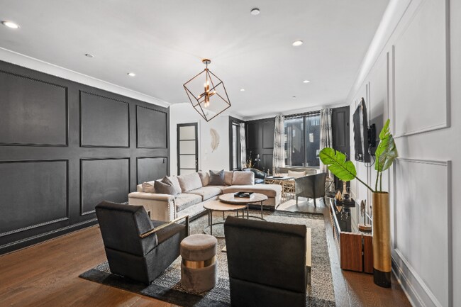 Foto del edificio - 1028 Wedgewood Ave