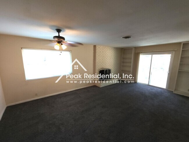 Foto del edificio - Very Nice 4bd/2ba Home with 2 Car Garage