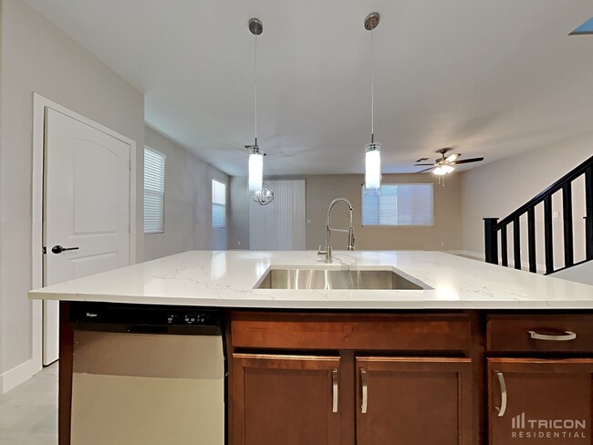 Building Photo - 1169 N 163rd Dr
