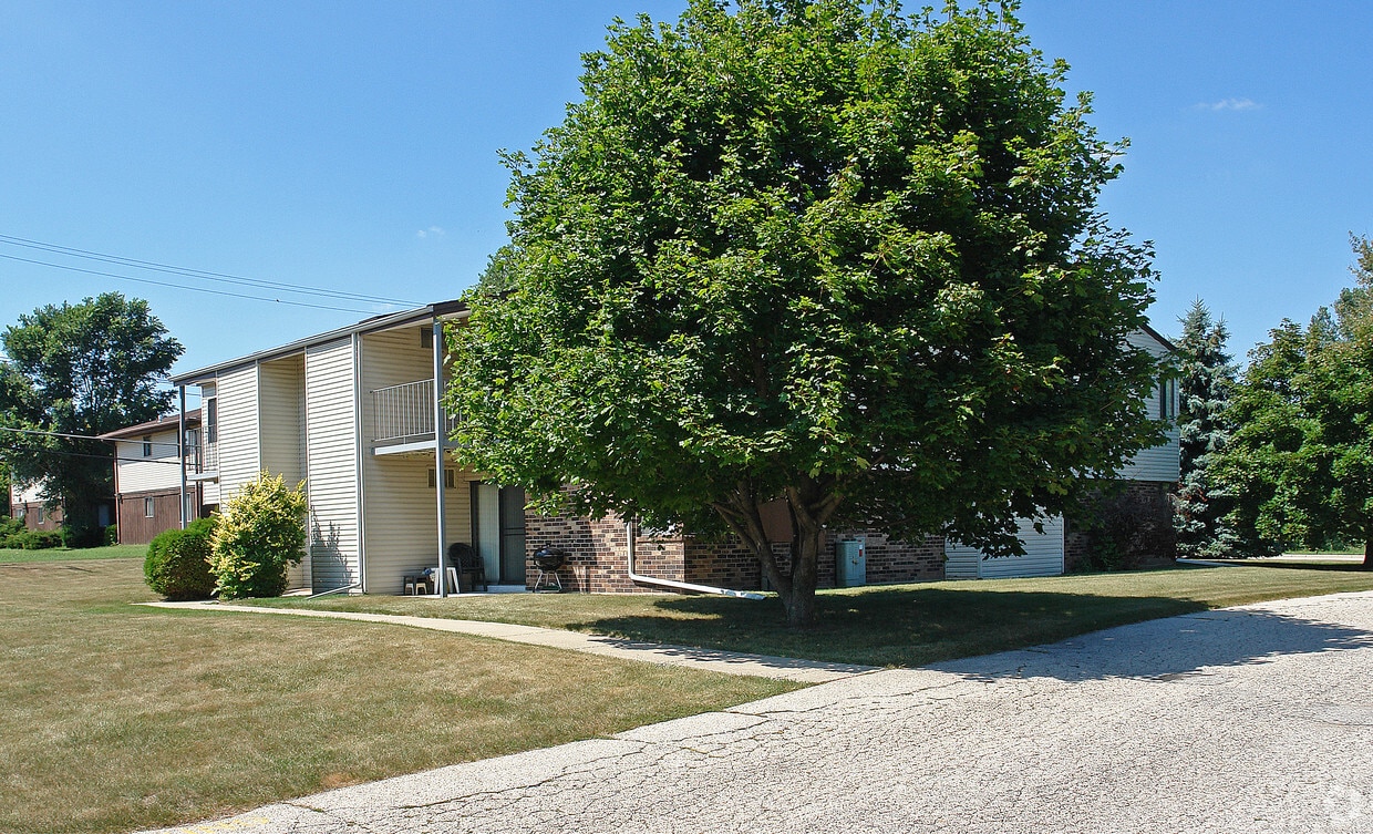 Primary Photo - 4801-4811 Emstan Hills Rd