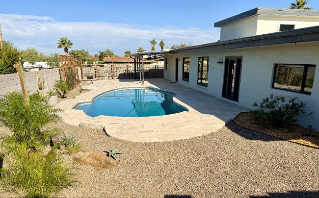 Foto del edificio - 9410 N 36th St