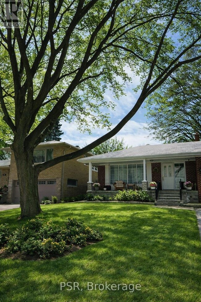 Building Photo - 56 Ashmount Crescent