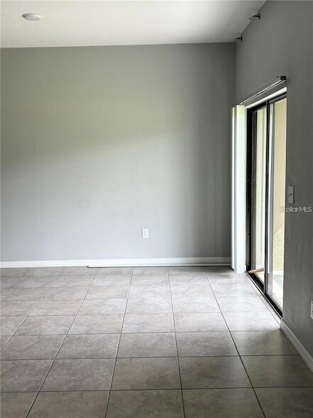 Building Photo - 16958 Storyline Dr