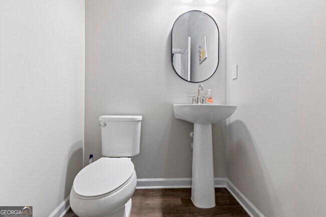 Foto del edificio - 1010 Valley Rock Dr