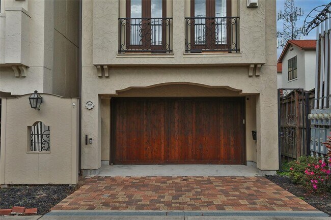 Foto del edificio - 1805 W 24th St