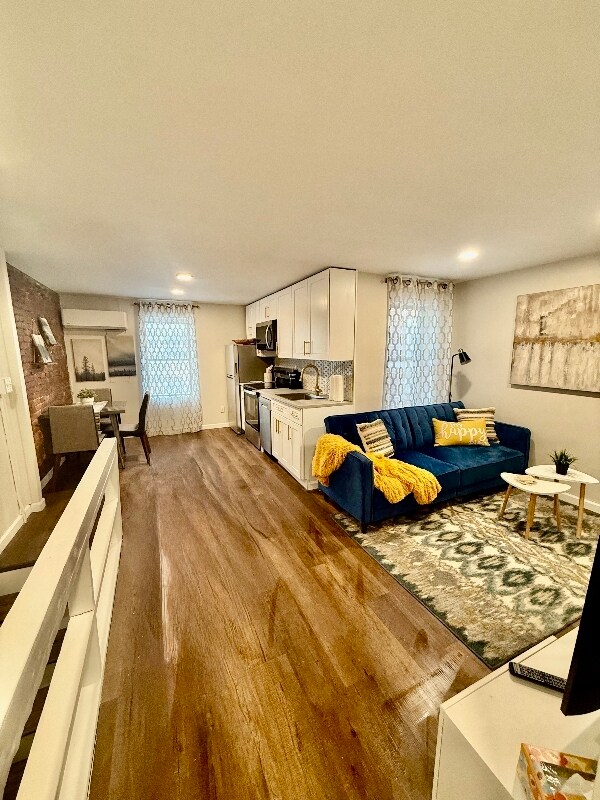 Photo - 115 Penn St Apartment