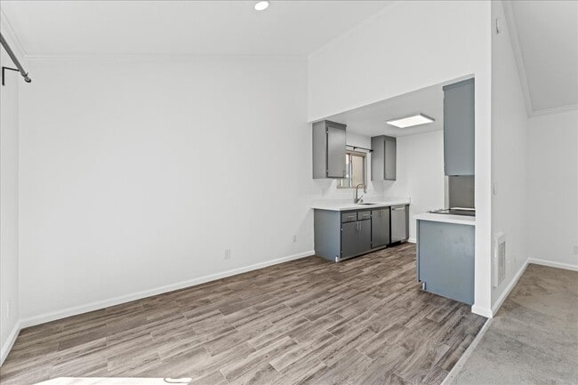 Building Photo - 55 Fairmount Ave