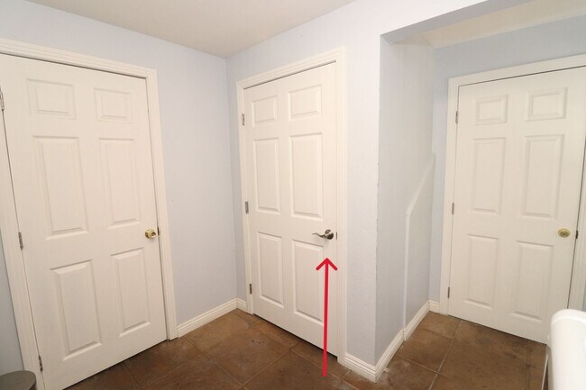 Building Photo - Casita Way (4025)