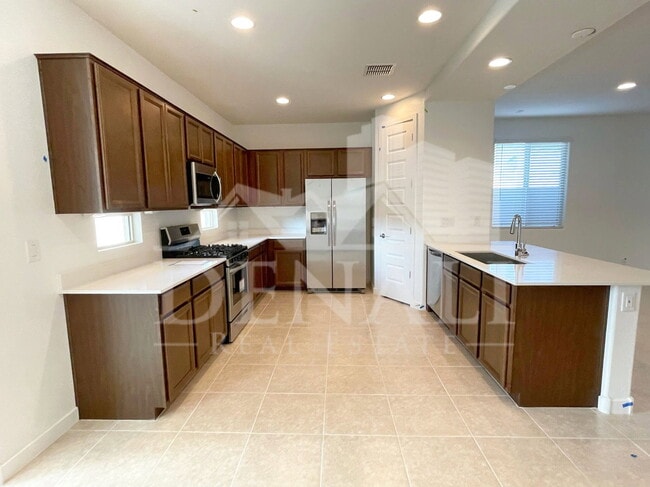 Building Photo - 11682 N 188th Dr