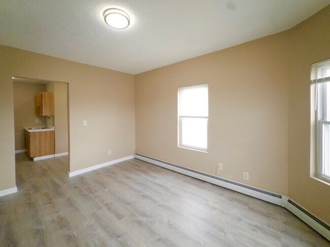 Building Photo - 25 Oakland Ave