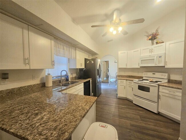 Foto del edificio - 1011 Tropical Ave NW