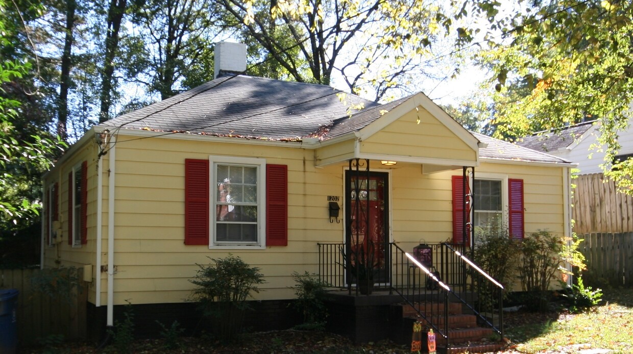 Foto principal - Charming Trinity Park House - Fenced Backyard