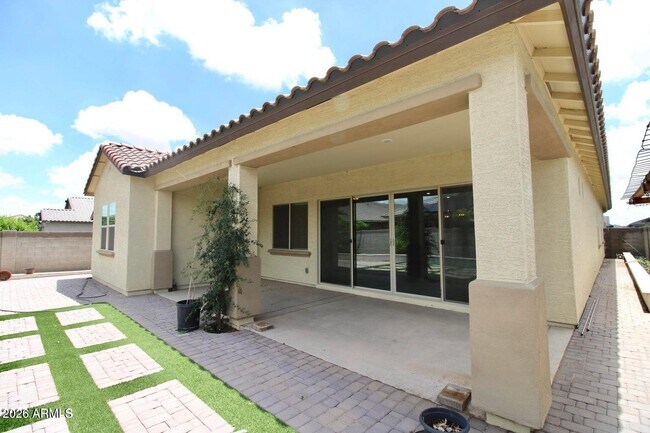Foto del edificio - 15078 West Roosevelt St