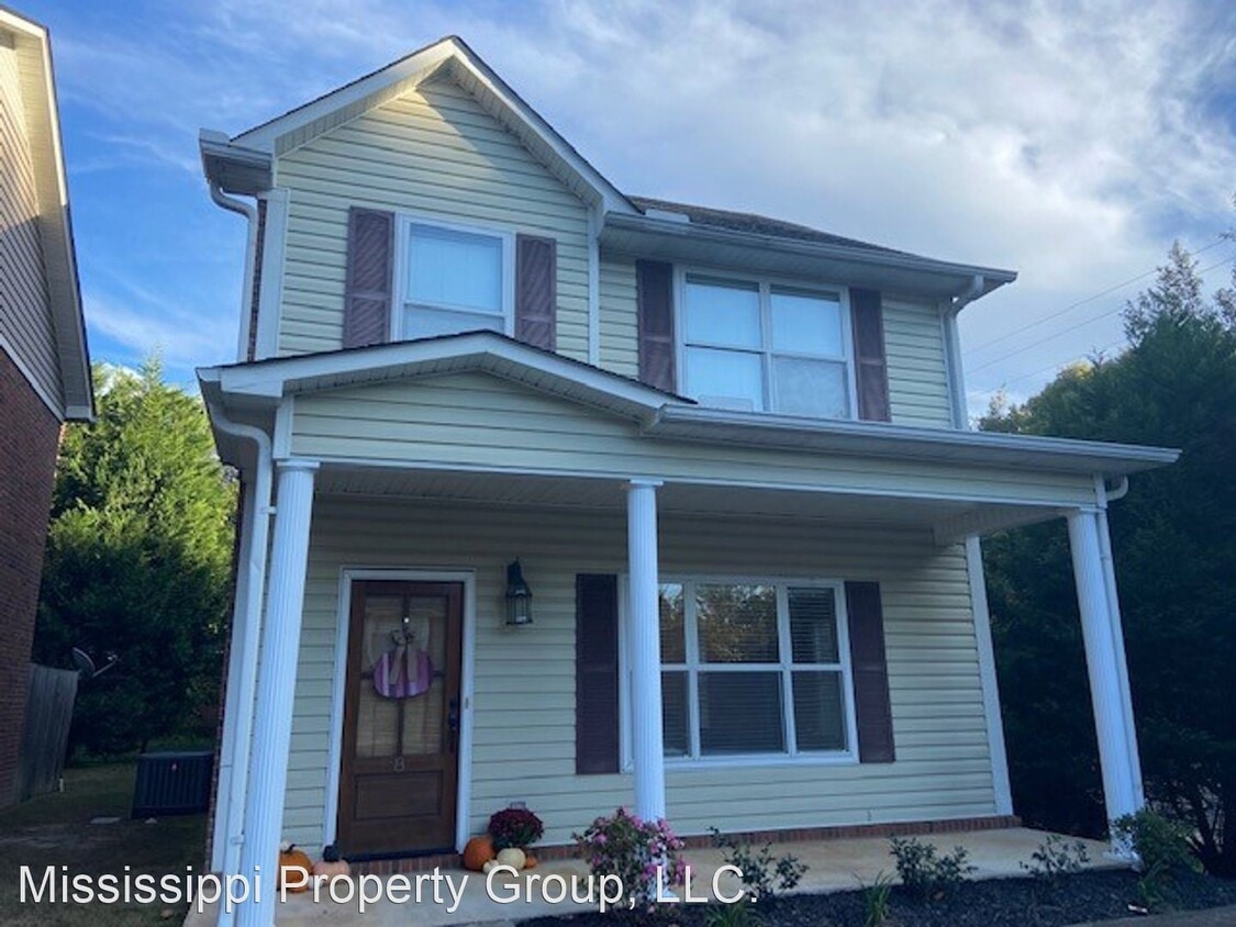 3 br, 2.5 bath House 1141 College Hill Road House Rental in Oxford