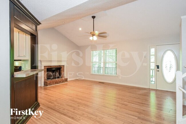 Foto del edificio - 38 Michael Ct