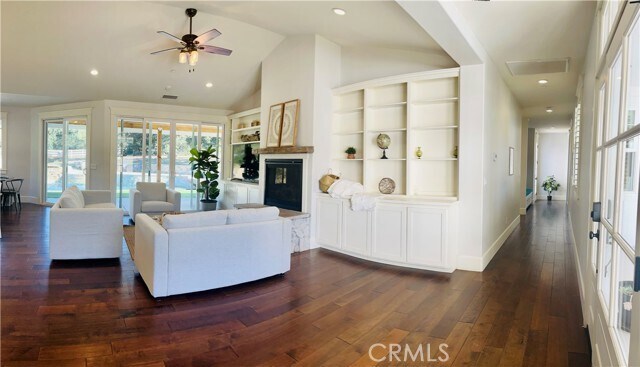 Building Photo - 41260 Deanna Ranch Rd