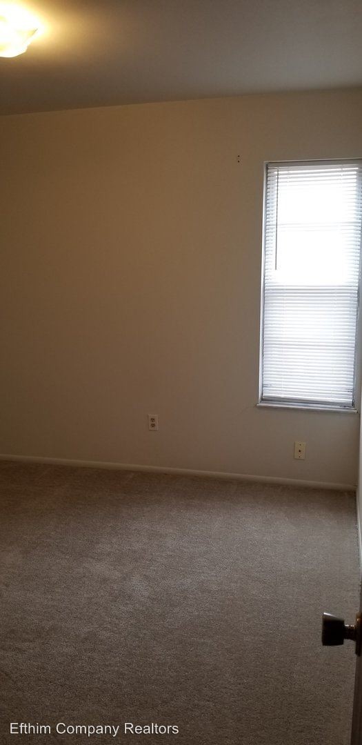 10371 Parkman Dr, St. Louis, MO 63123 Room for Rent in St. Louis, MO