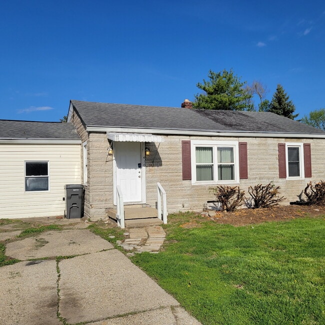 West Indy 2BR House Ready To Lease! - West Indy 2BR House Ready To Lease!