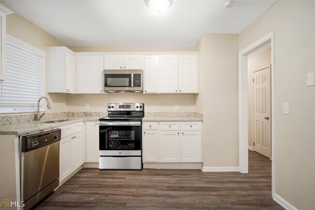 Foto del edificio - 4669 Birch Ridge Trail