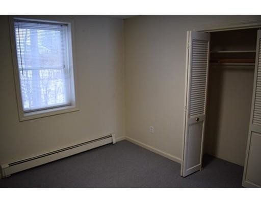 Building Photo - 12 Herricks Ln