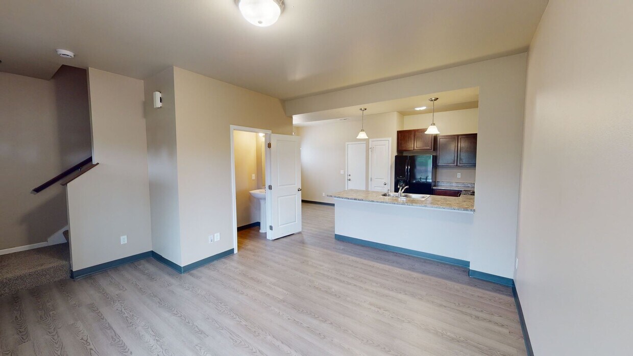 Primary Photo - Ankeny 3 Bedroom Townhome Available Novemb...