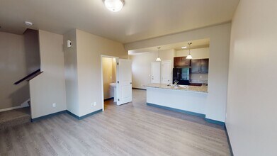 Building Photo - 4520 NE Milligan Ln