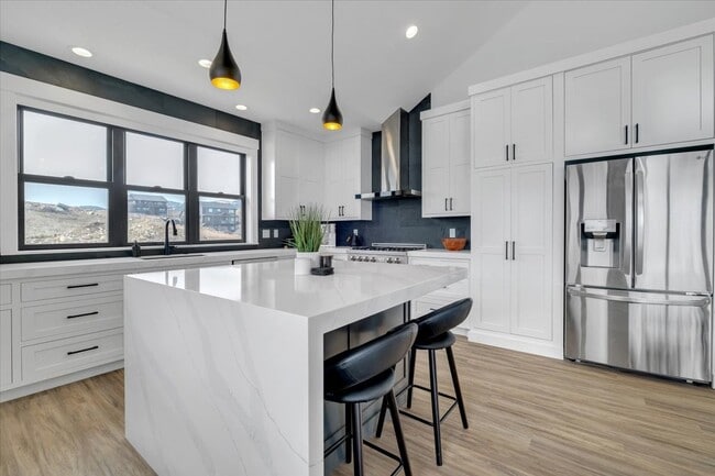 Building Photo - 1237 Sculpin Loop