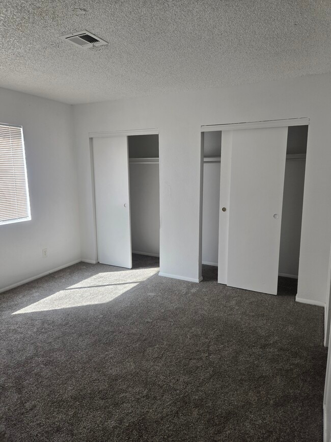 Building Photo - 2841 Wheelwright Dr