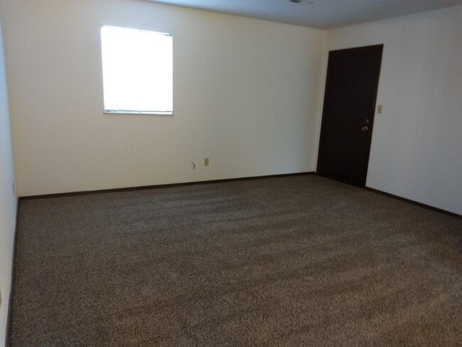 Building Photo - 3029 Mimosa St